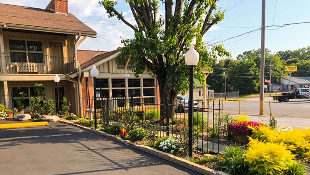 Charles Wesley Motor Lodge Downtown Broken Bow- Hochatown מראה חיצוני תמונה