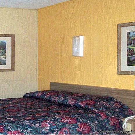 Charles Wesley Motor Lodge Downtown Broken Bow- Hochatown חדר תמונה
