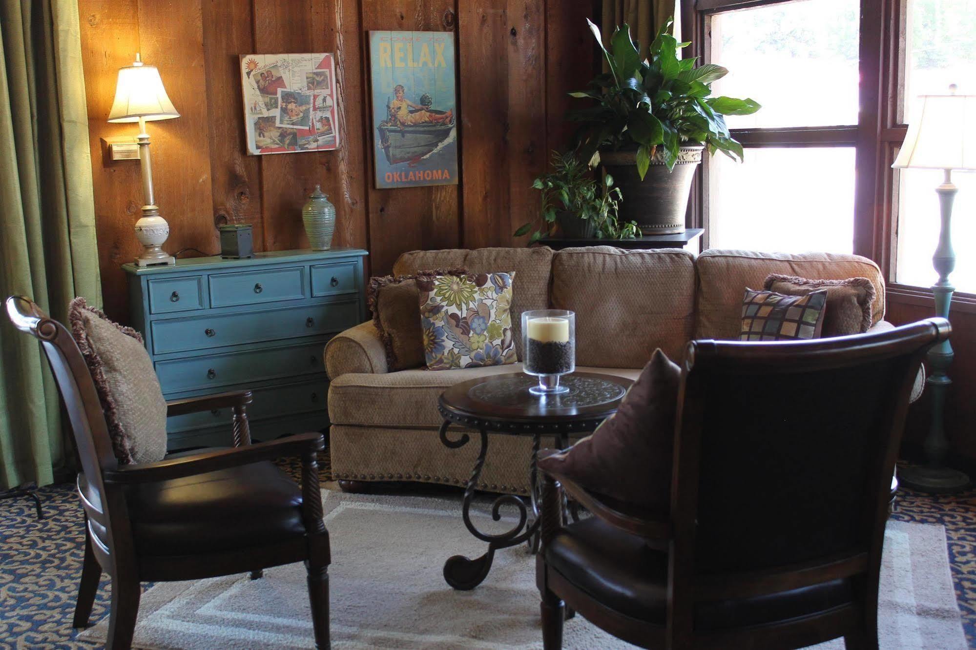 Charles Wesley Motor Lodge Downtown Broken Bow- Hochatown מראה חיצוני תמונה