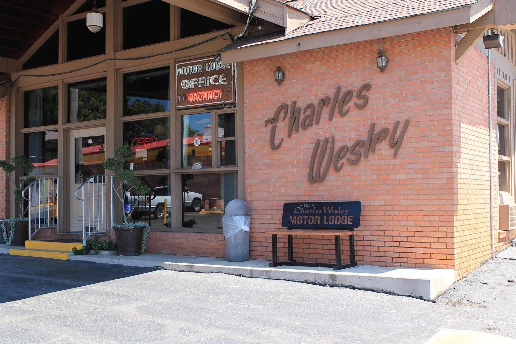 Charles Wesley Motor Lodge Downtown Broken Bow- Hochatown מראה חיצוני תמונה