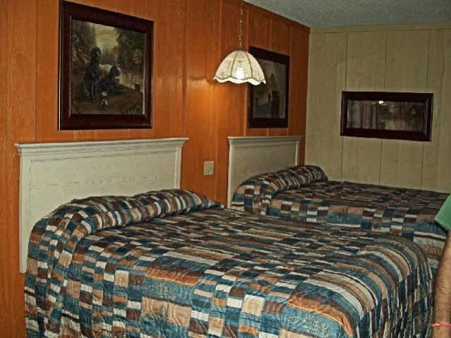 Charles Wesley Motor Lodge Downtown Broken Bow- Hochatown מראה חיצוני תמונה